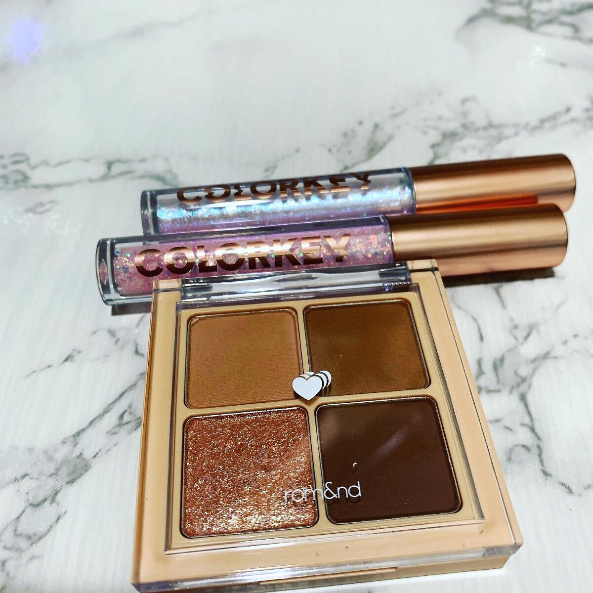 スパークリングギャラクシーリキッドアイシャドウ/COLORKEY/リキッドアイシャドウを使ったクチコミ（2枚目）