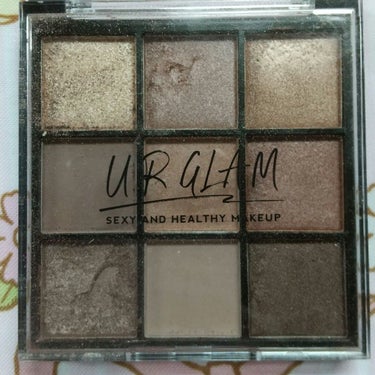 UR GLAM　BLOOMING EYE COLOR PALETTE/U R GLAM/パウダーアイシャドウを使ったクチコミ（1枚目）