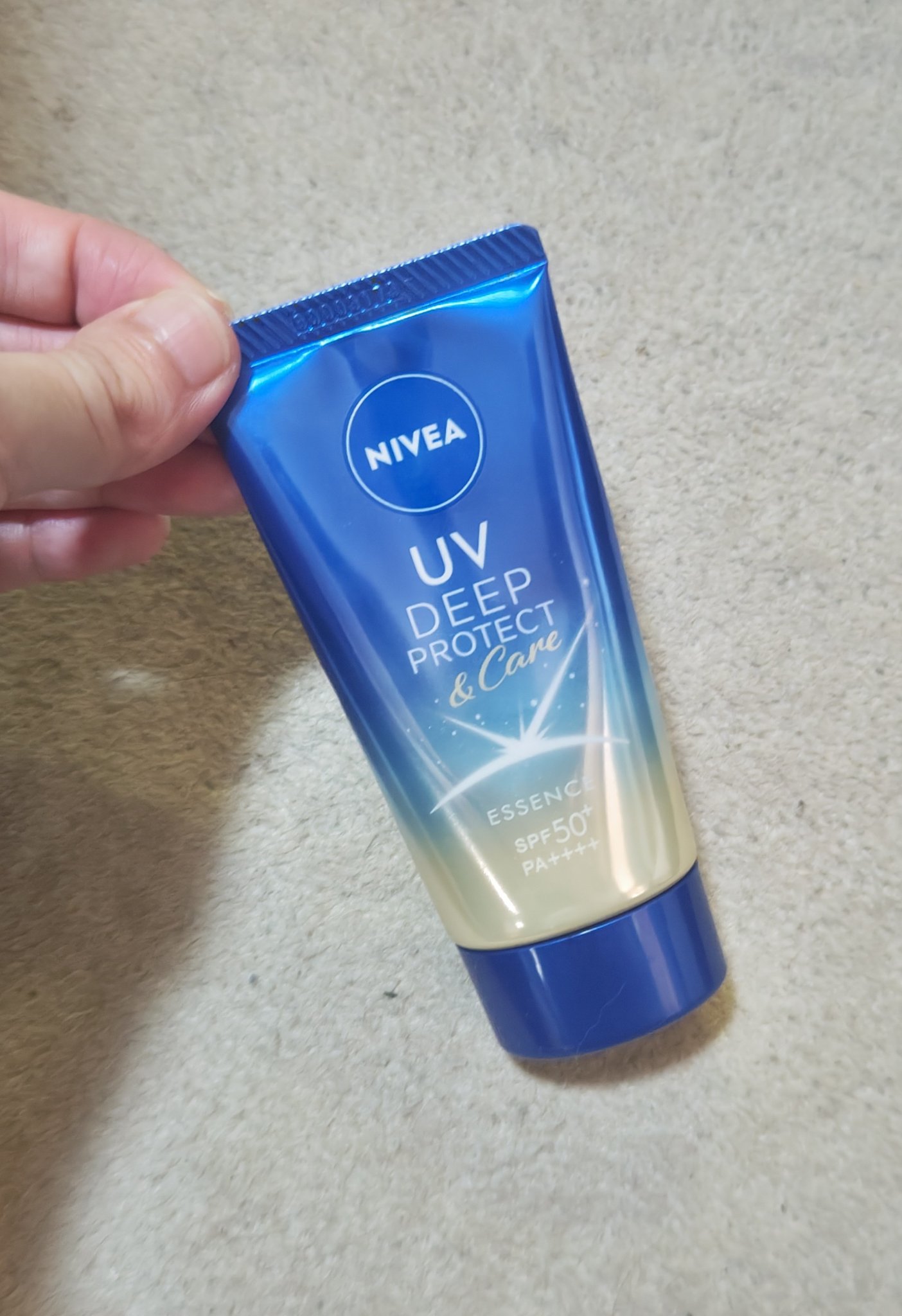ニベアUV ディープ プロテクト＆ケア エッセンス/ニベア/日焼け止めローションを使ったクチコミ（1枚目）