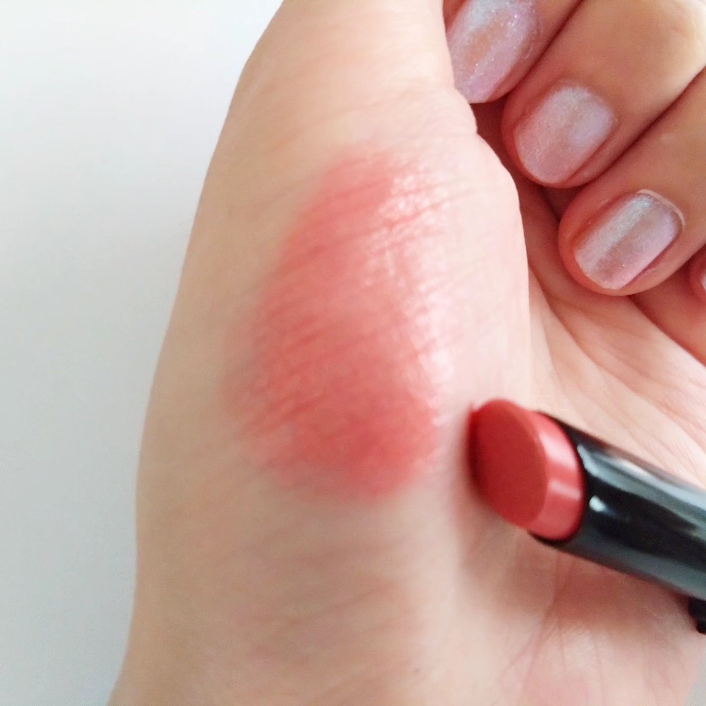 アフターグロー　センシュアルシャイン　リップスティック/NARS/口紅を使ったクチコミ（3枚目）