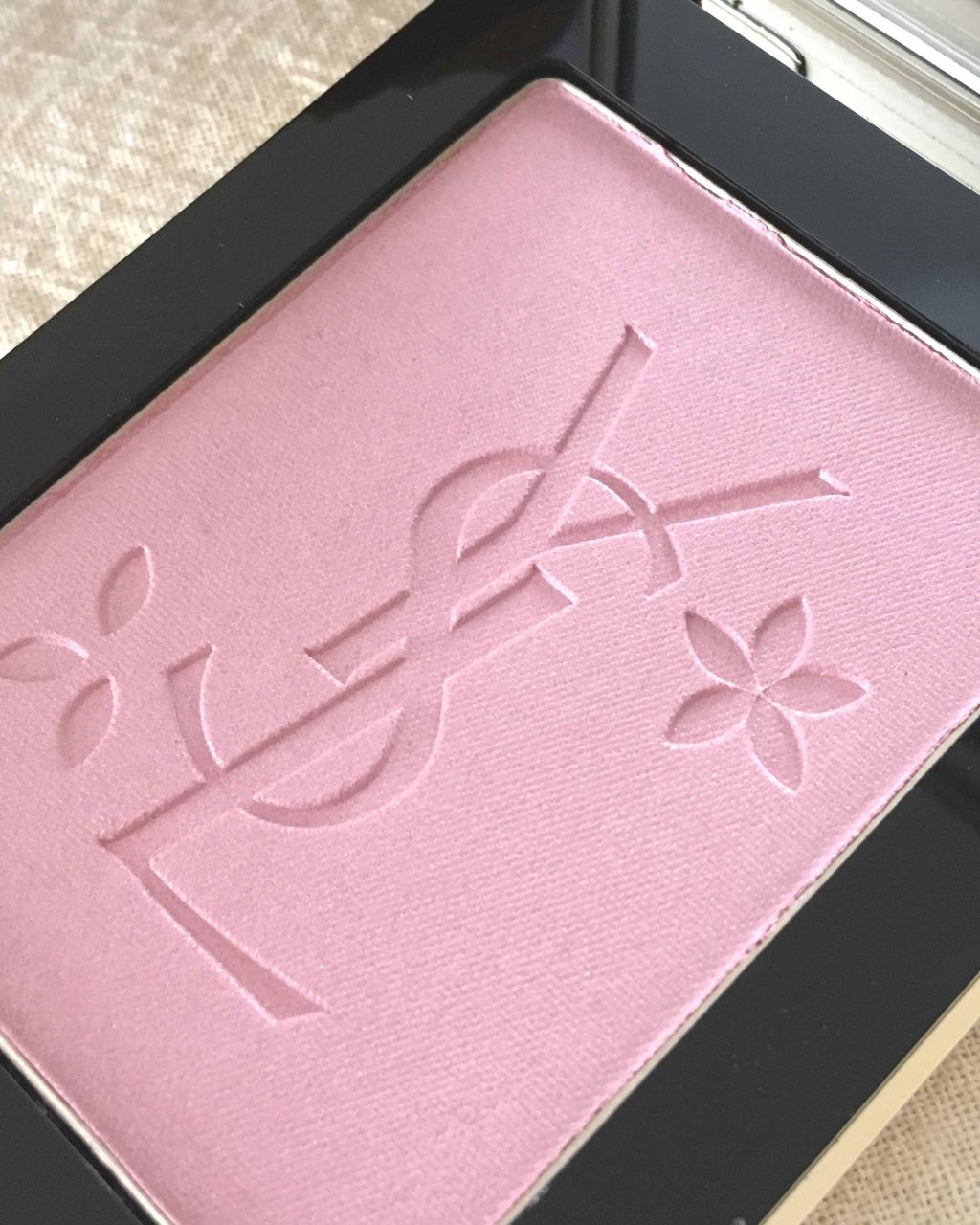 フェイスパレット モン パリフローラル/YVES SAINT LAURENT BEAUTE/プレストパウダーを使ったクチコミ（2枚目）