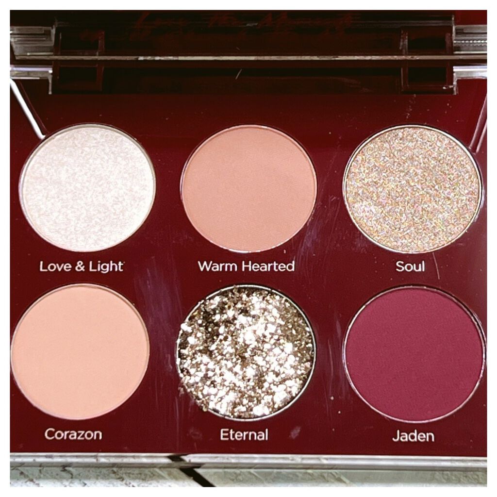 Unconditional Palette/DOMINIQUE COSMETICS/アイシャドウパレットを使ったクチコミ（3枚目）