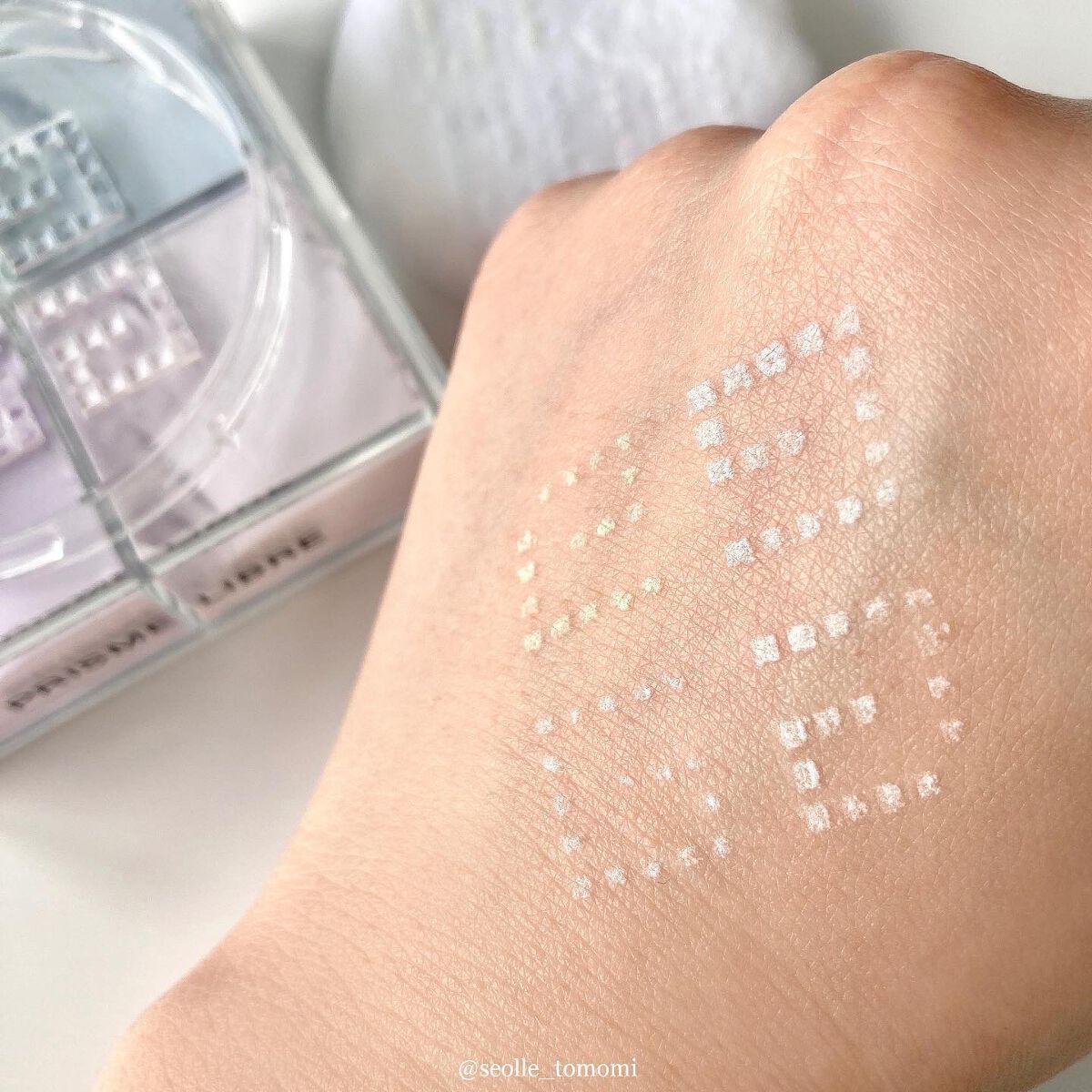 プリズム・リーブル/GIVENCHY/ルースパウダーを使ったクチコミ(8枚目)