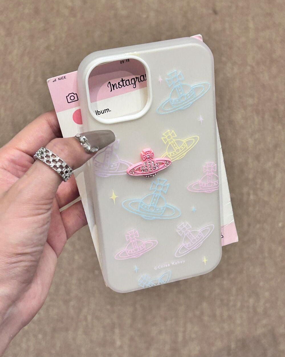 ケース大好きっ子 on LIPS 「今日も一日がんばろう!#iPhoneケース#購入品#ヴィンテー..」(1枚目)