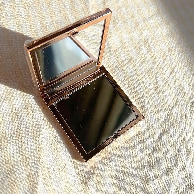 ライトリフレクティング プリズマティックパウダー/NARS/プレストパウダーを使ったクチコミ(2枚目)