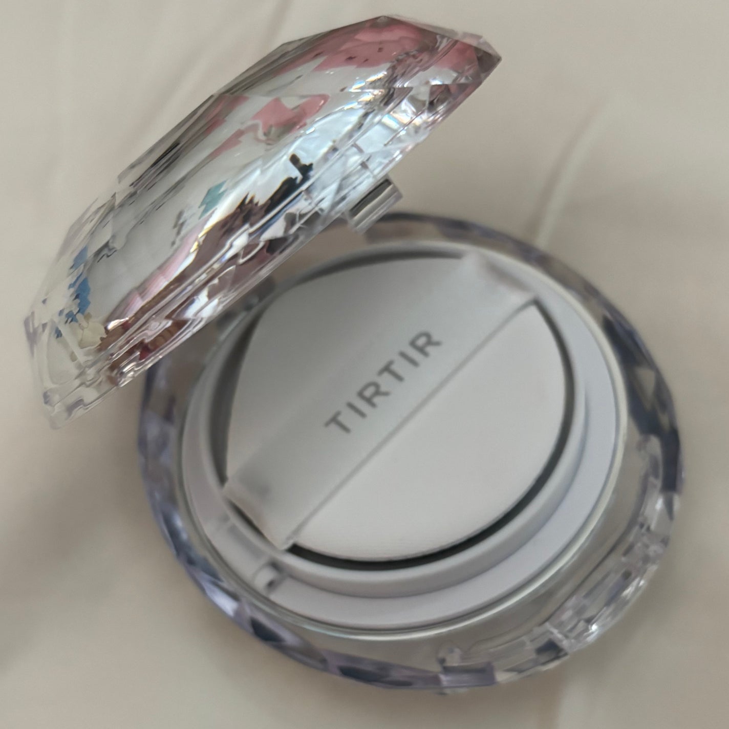 マスクフィット クリスタルメッシュクッション/TIRTIR(ティルティル)/クッションファンデーションを使ったクチコミ(1枚目)