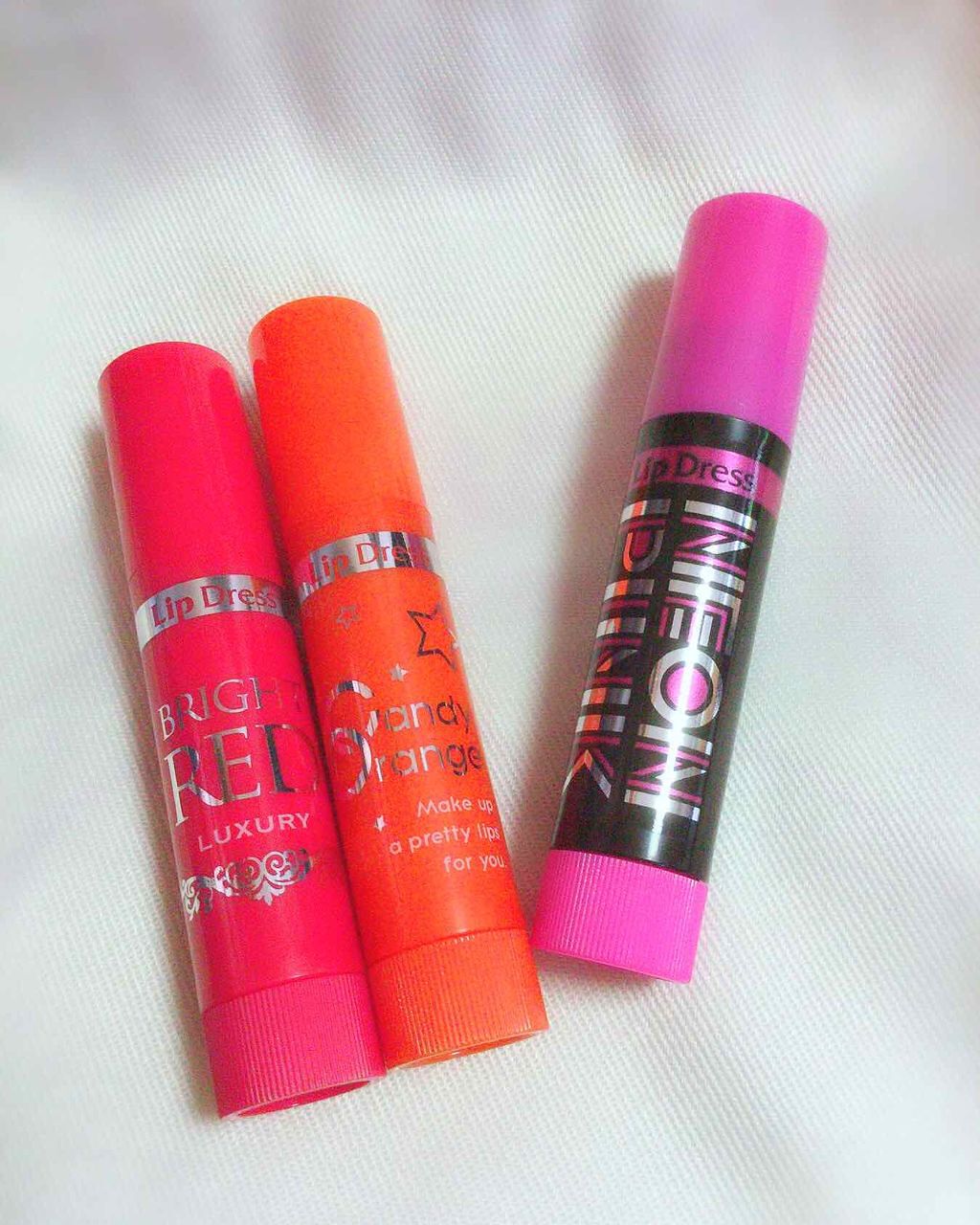 リップドレス ネオンピンク/メンターム/リップクリームを使ったクチコミ（1枚目）