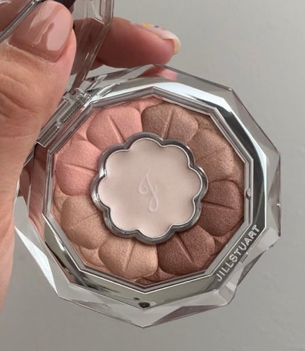 ジルスチュアート ブルームクチュール アイズ/JILL STUART/アイシャドウパレットを使ったクチコミ(2枚目)