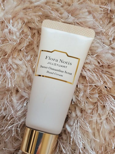 スウィートオスマンサス オードパルファン ミニスプレー 20ml/Flora Notis JILL STUART/香水(レディース)を使ったクチコミ（3枚目）