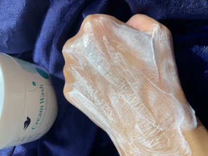 ダヴ クリームボディウォッシュ コンフォートモイスチャー/ダヴ/ボディソープを使ったクチコミ(4枚目)