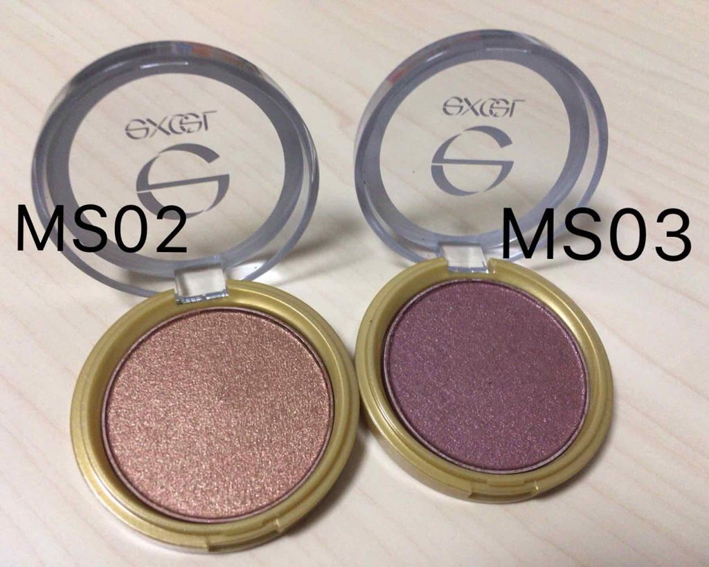 シャイニーシャドウ N/excel/単色アイシャドウを使ったクチコミ（1枚目）