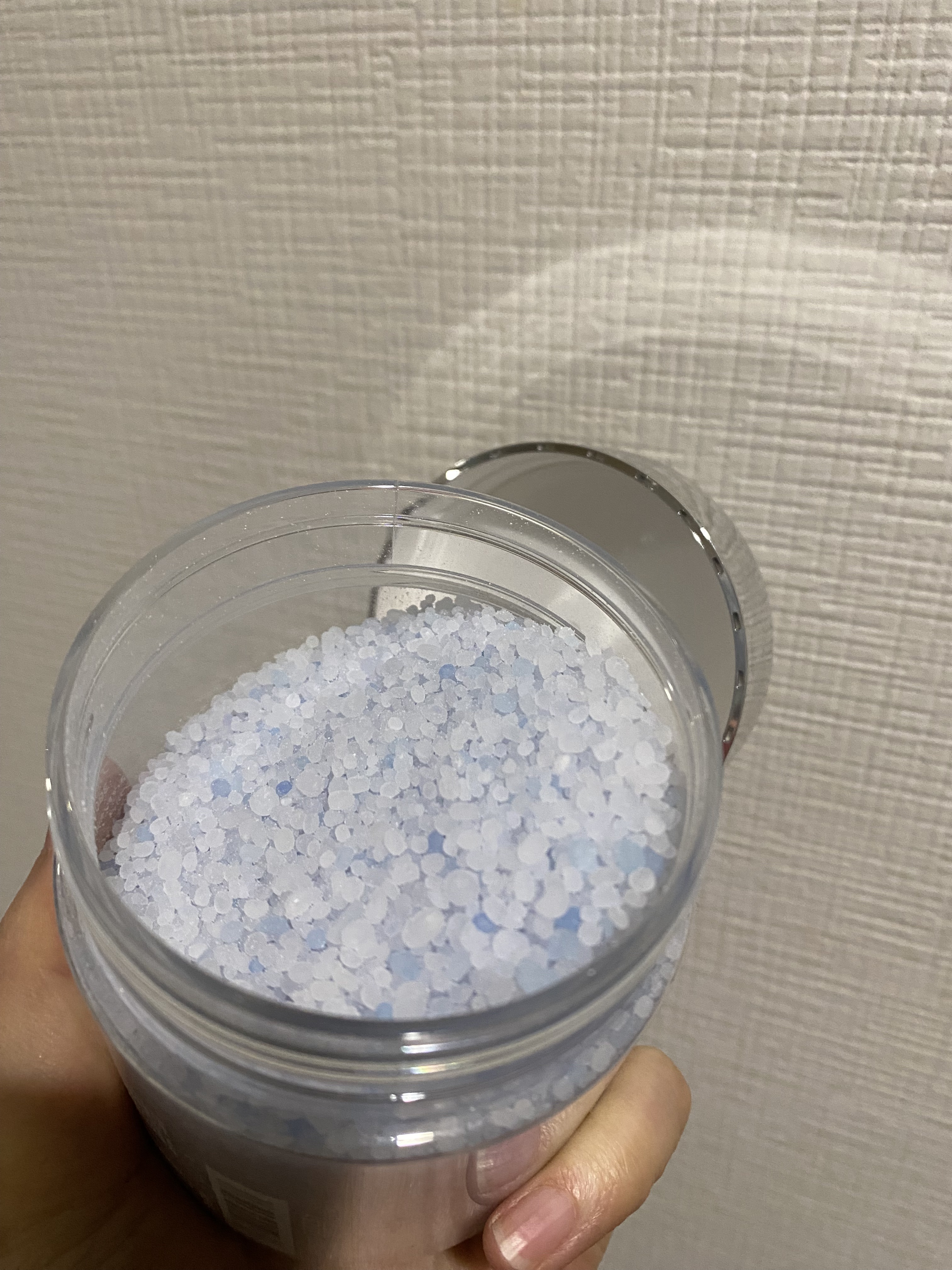 サムシングピュアブルー セント　バスソルト/JILL STUART/無機塩系入浴剤を使ったクチコミ（3枚目）