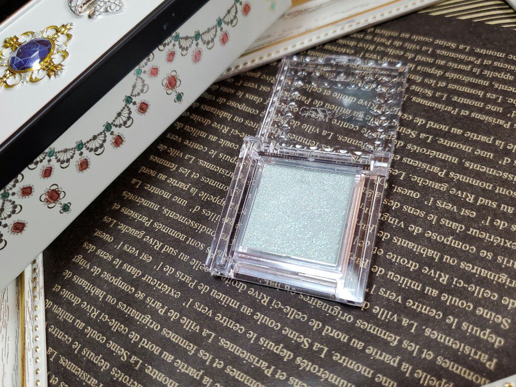 シングルカラーアイシャドウ/CEZANNE/単色アイシャドウを使ったクチコミ(2枚目)