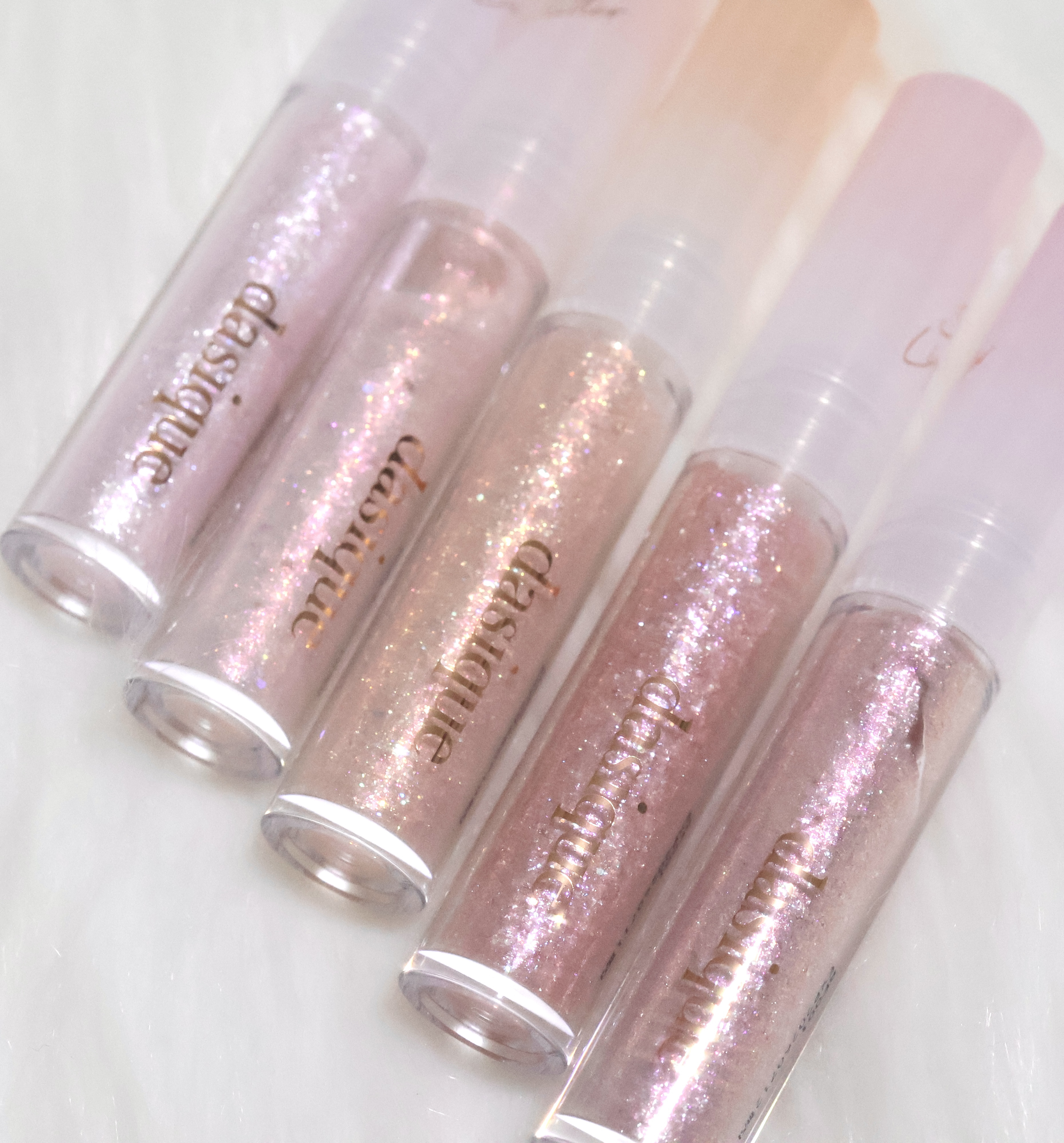 スターリットジュエルリキッドグリッター/dasique/グリッターを使ったクチコミ（2枚目）