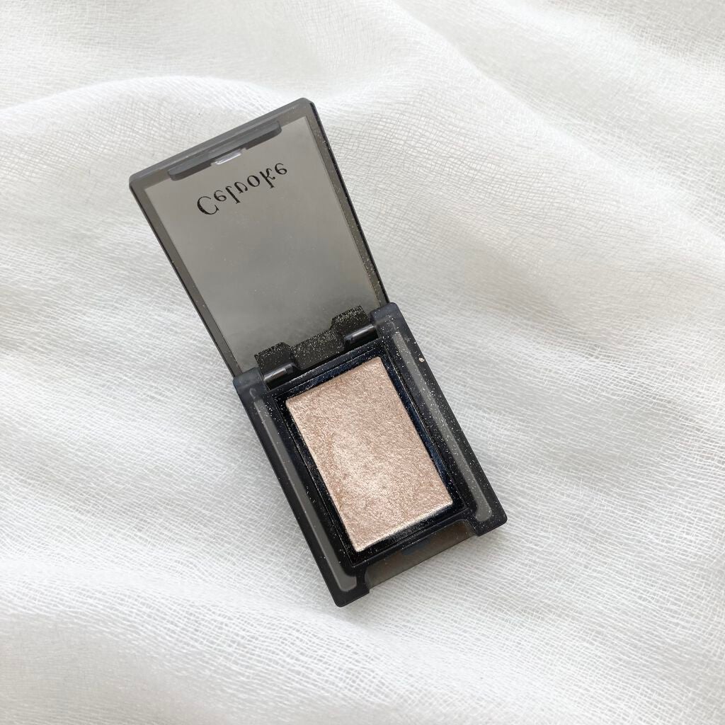 セルヴォーク ヴォランタリー アイズ/Celvoke/単色アイシャドウを使ったクチコミ(2枚目)