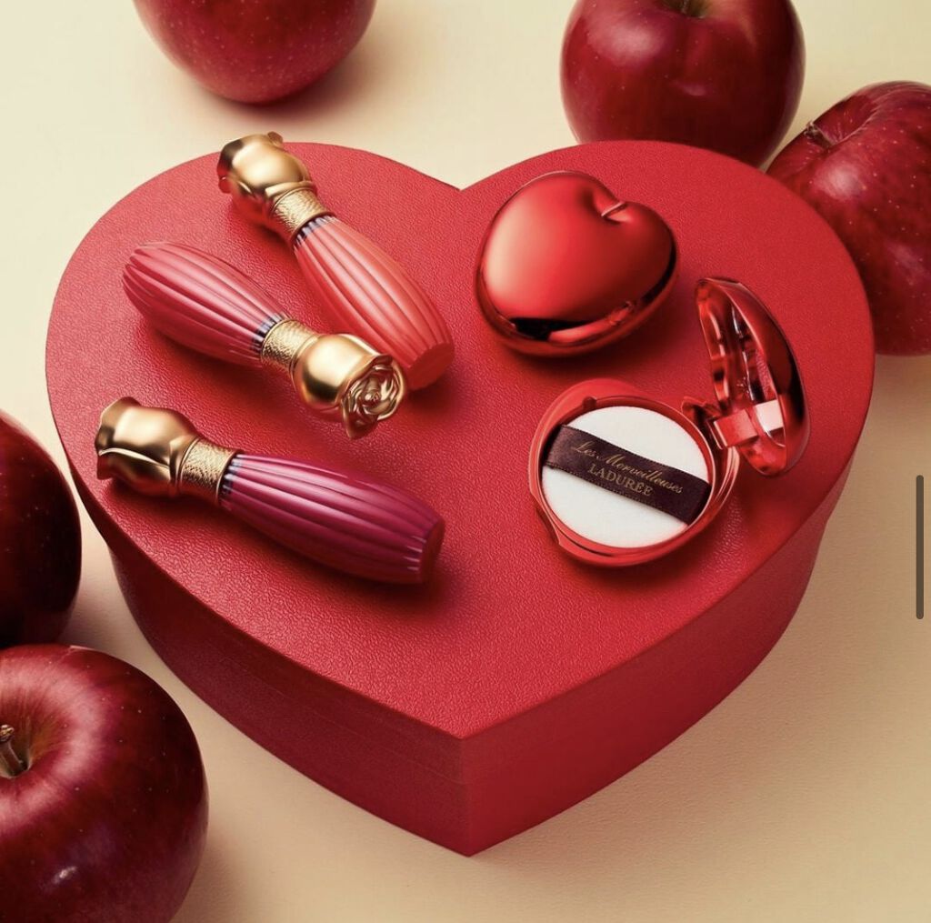 ラデュレ リキッドルージュ/レ・メルヴェイユーズ ラデュレ/口紅を使ったクチコミ（2枚目）