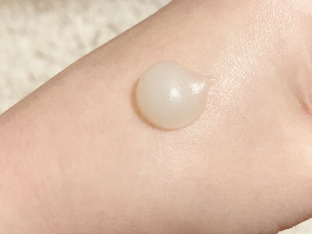 ヴァーベナ グラニテハンドクリーム/L'OCCITANE/ハンドクリームを使ったクチコミ（2枚目）