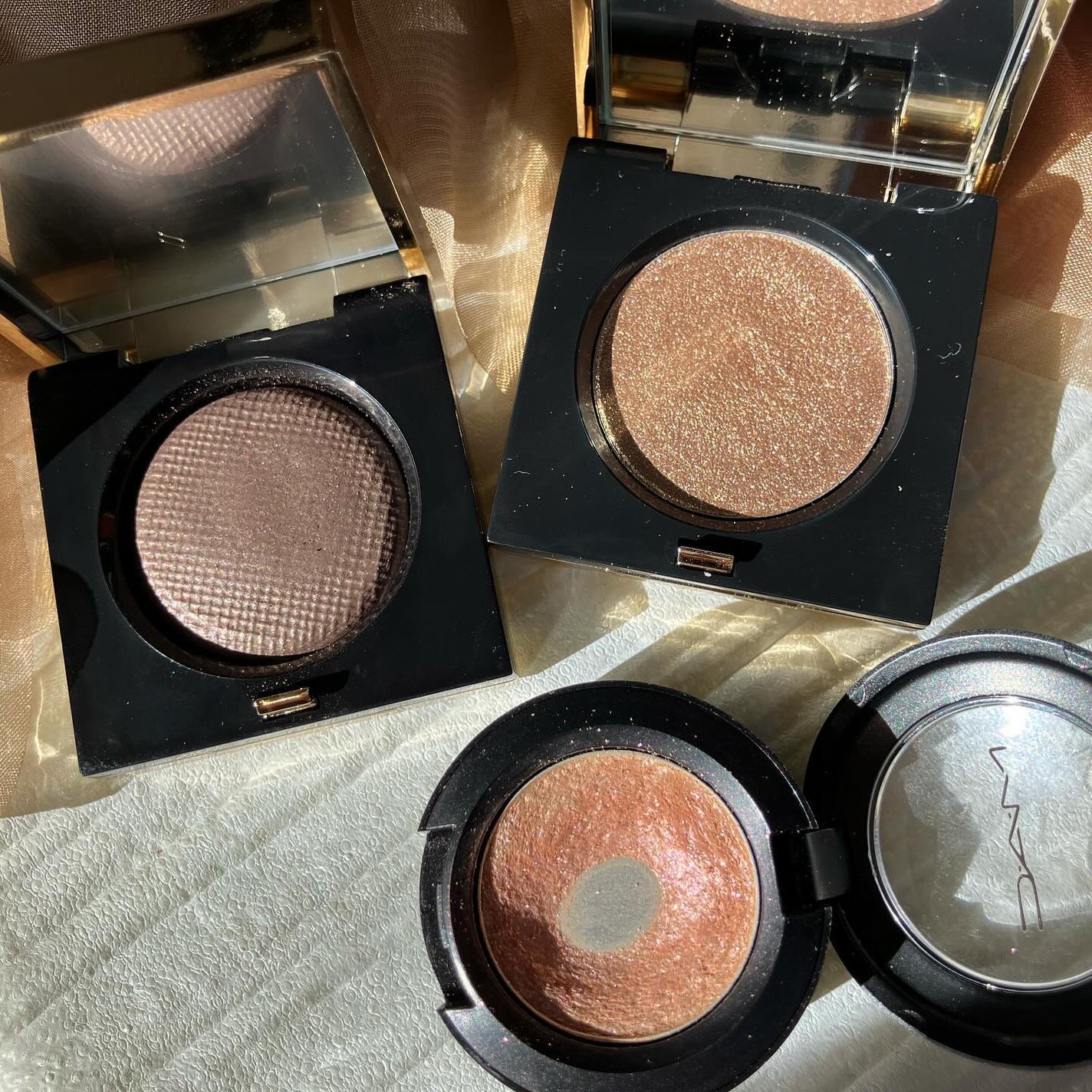 ダズルシャドウ/M・A・C/単色アイシャドウを使ったクチコミ(2枚目)