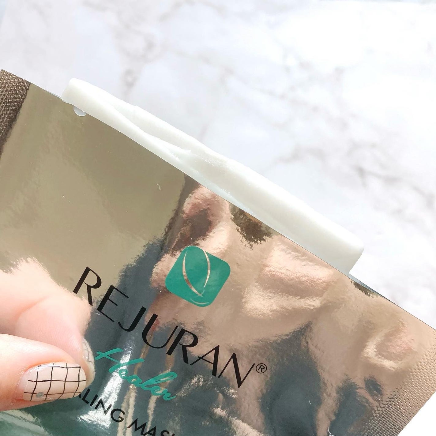 REJURAN ターンオーバーマスク(5枚入り)/REJURAN COSMETICS/シートマスク・パックを使ったクチコミ(3枚目)