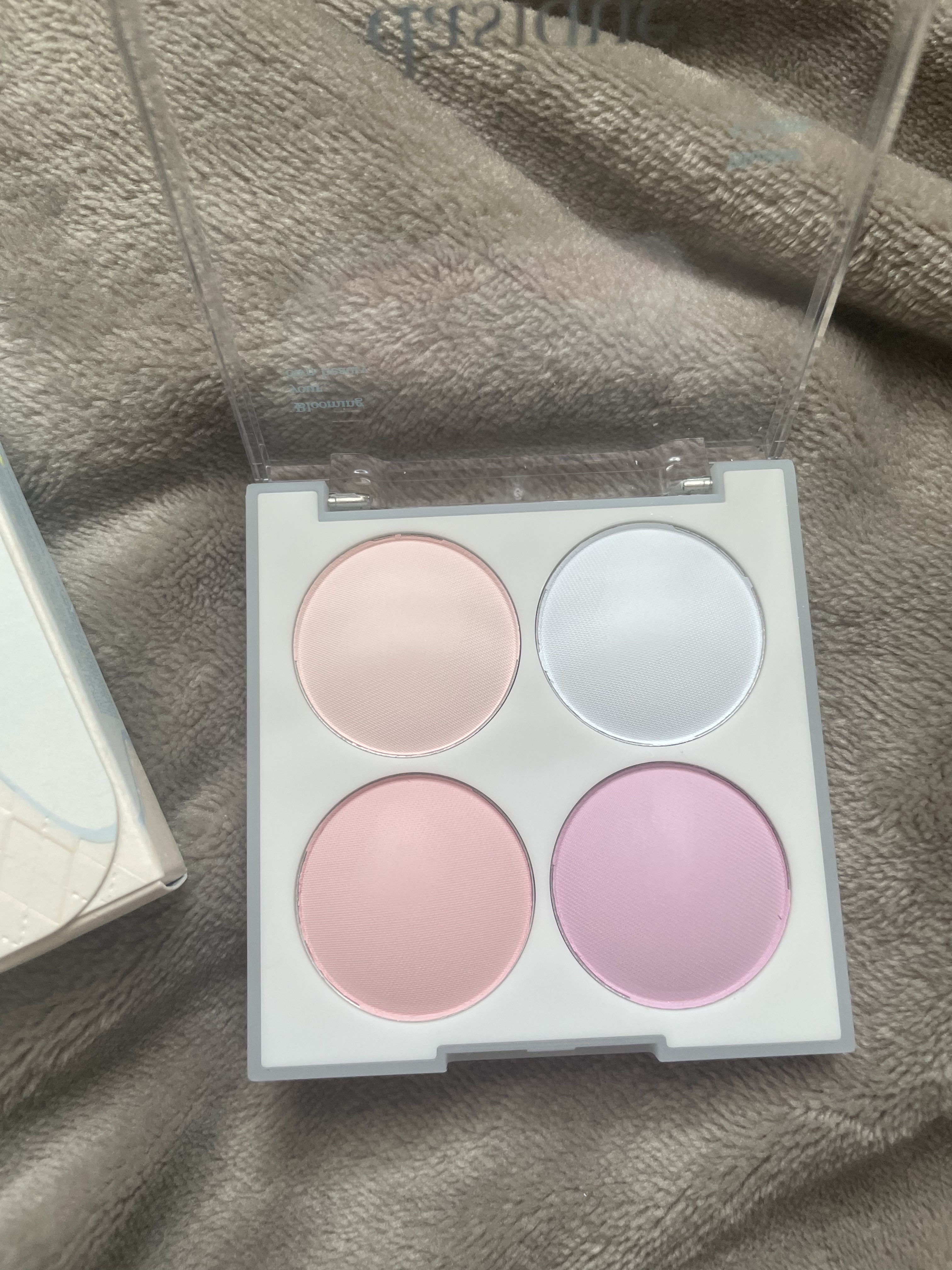 ブレンディングムードチーク/dasique/パウダーチークを使ったクチコミ（2枚目）