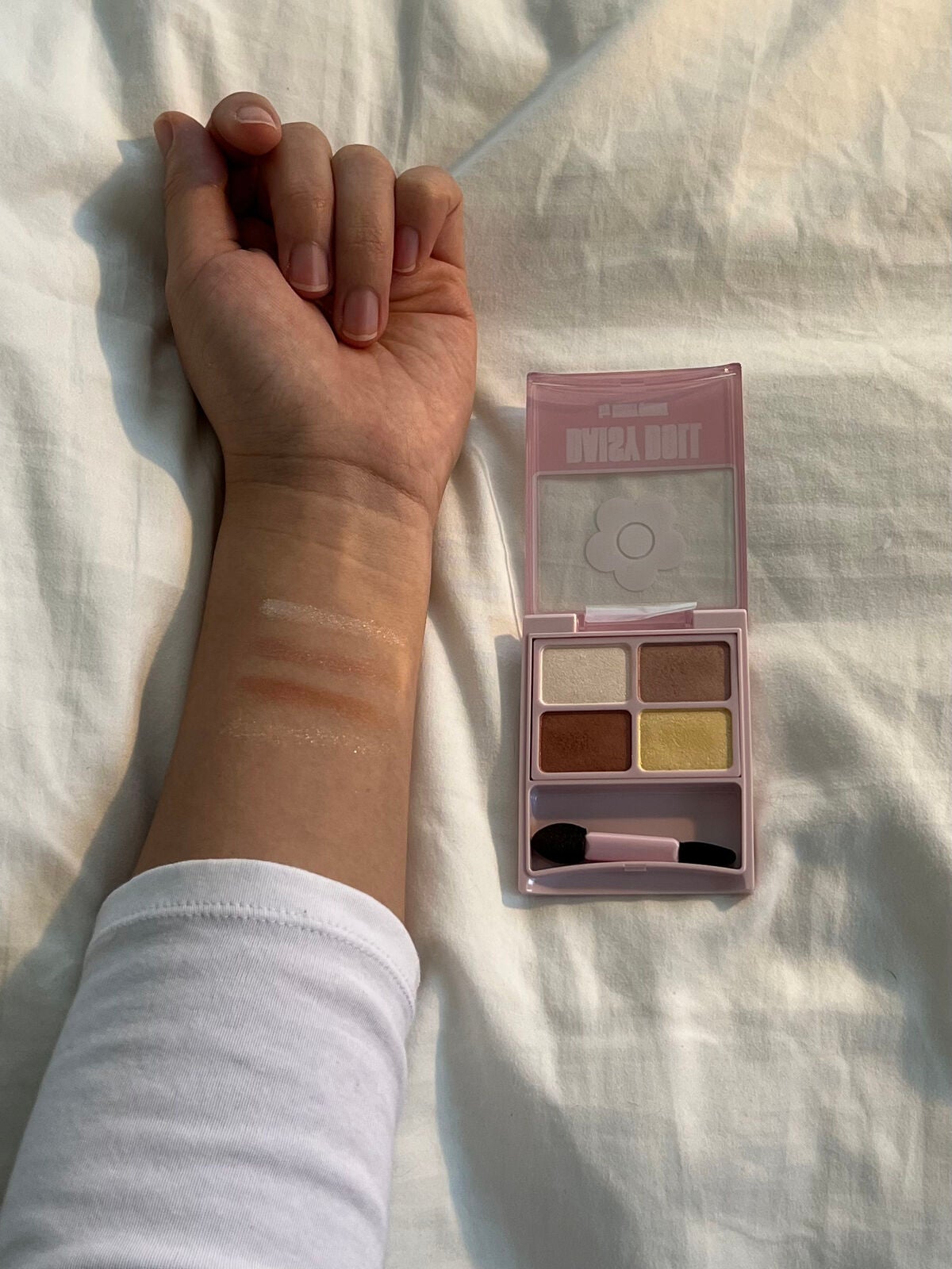 デイジードール アイカラー パレット/DAISY DOLL by MARY QUANT/アイシャドウパレットを使ったクチコミ(2枚目)