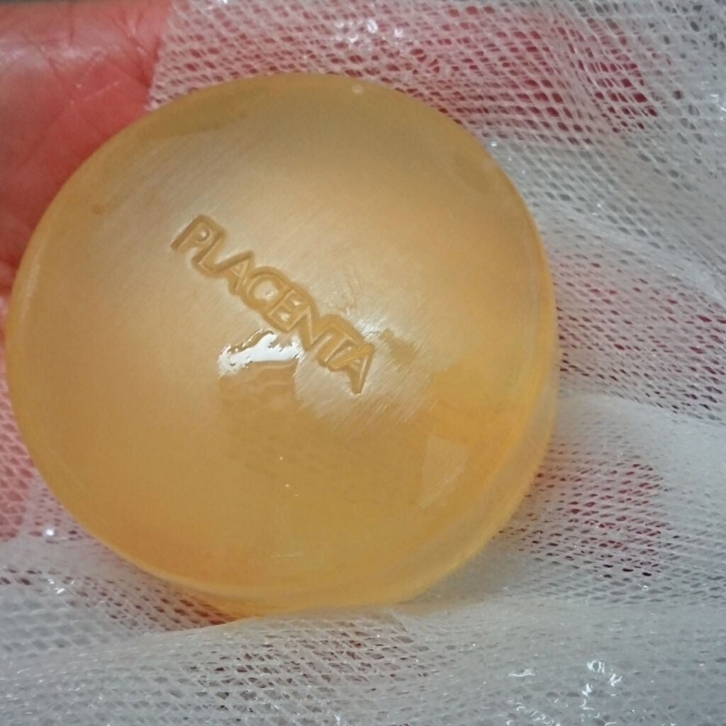 プレミアム馬プラセンタ*馬油石けん(*保湿成分)/Horse Richest/洗顔石鹸を使ったクチコミ(3枚目)