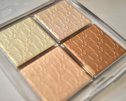 ディオール バックステージ フェイス グロウ パレット/Dior/ハイライトを使ったクチコミ(2枚目)