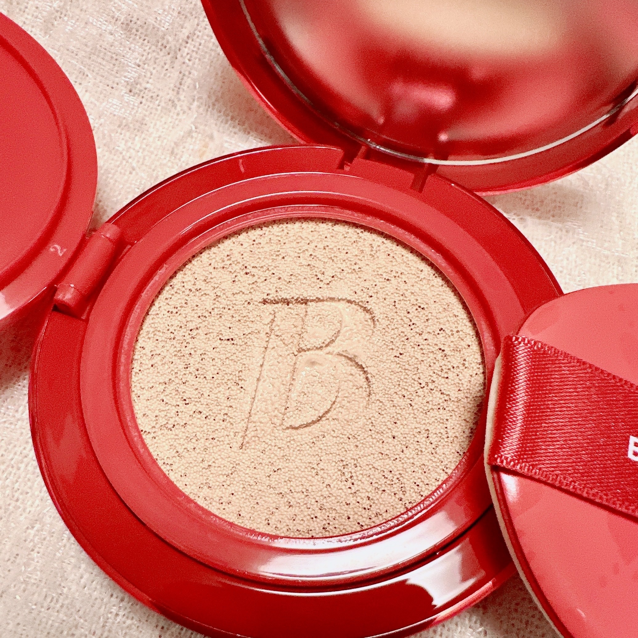 カバーリシャス アルティメット ホワイトクッション/BANILA CO/クッションファンデーションを使ったクチコミ（2枚目）