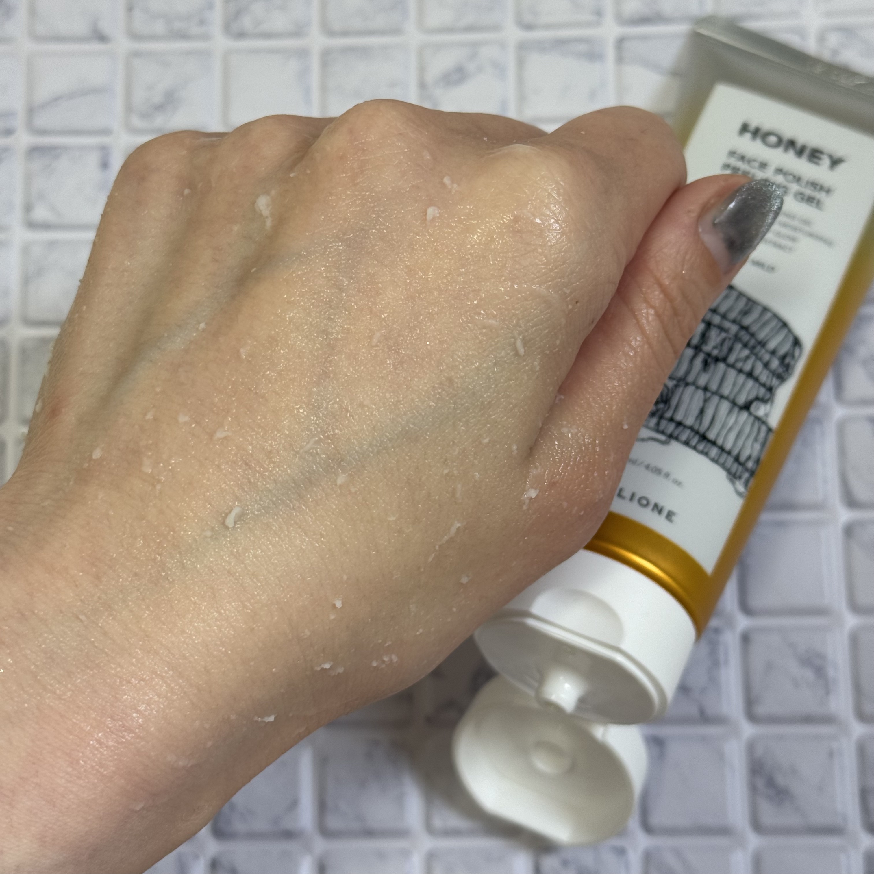 フェイスポリッシュピーリングジェル モイスト&マイルド/ALLIONE/ピーリングを使ったクチコミ（3枚目）