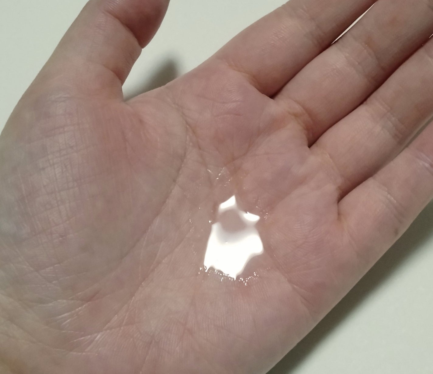 シナモロール スムースモイスチャー ヘアオイル2023ver./&honey/ヘアオイルを使ったクチコミ(2枚目)