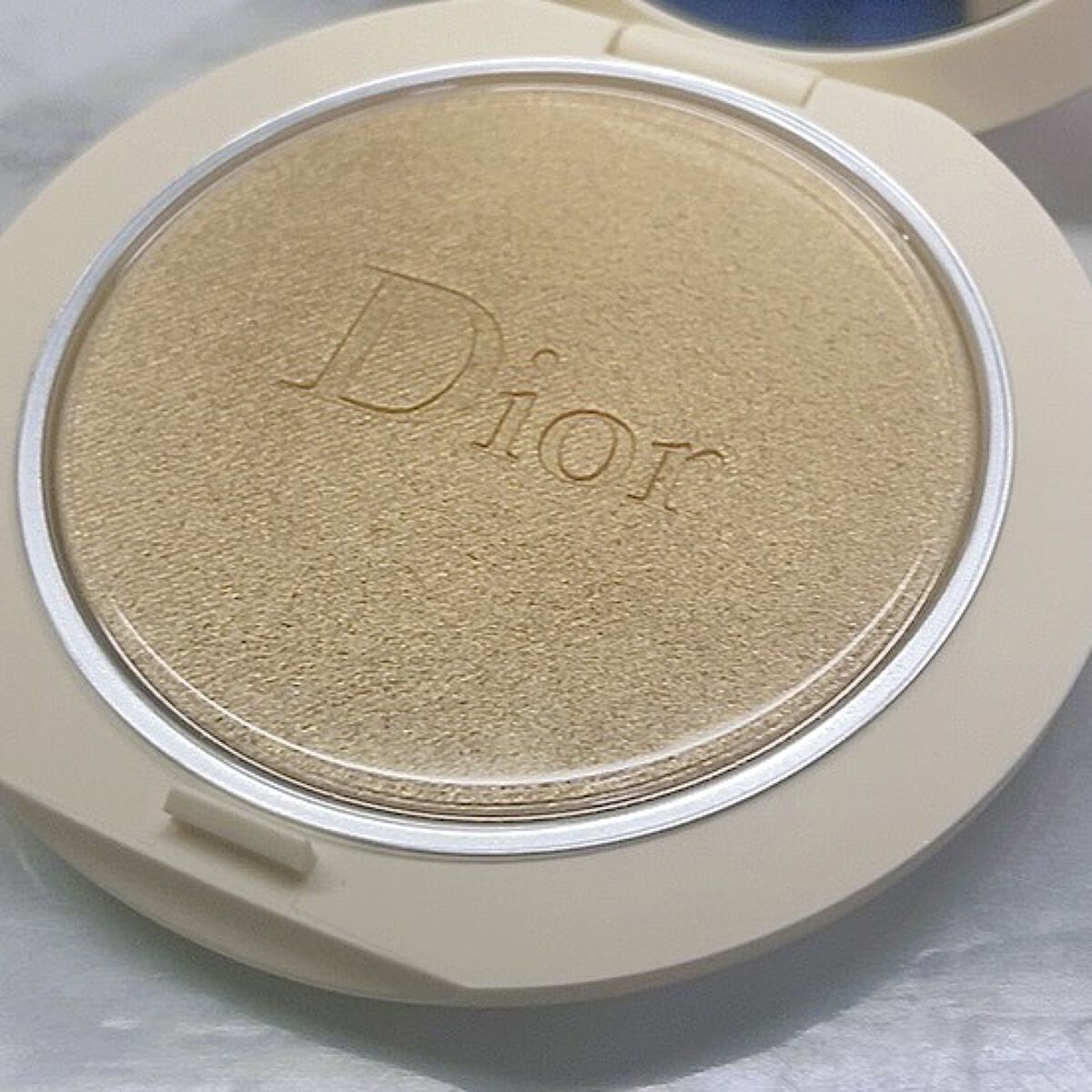 ディオールスキン フォーエヴァー クチュール ルミナイザー 01 ヌード グロウ/Dior/プレストパウダーを使ったクチコミ（2枚目）