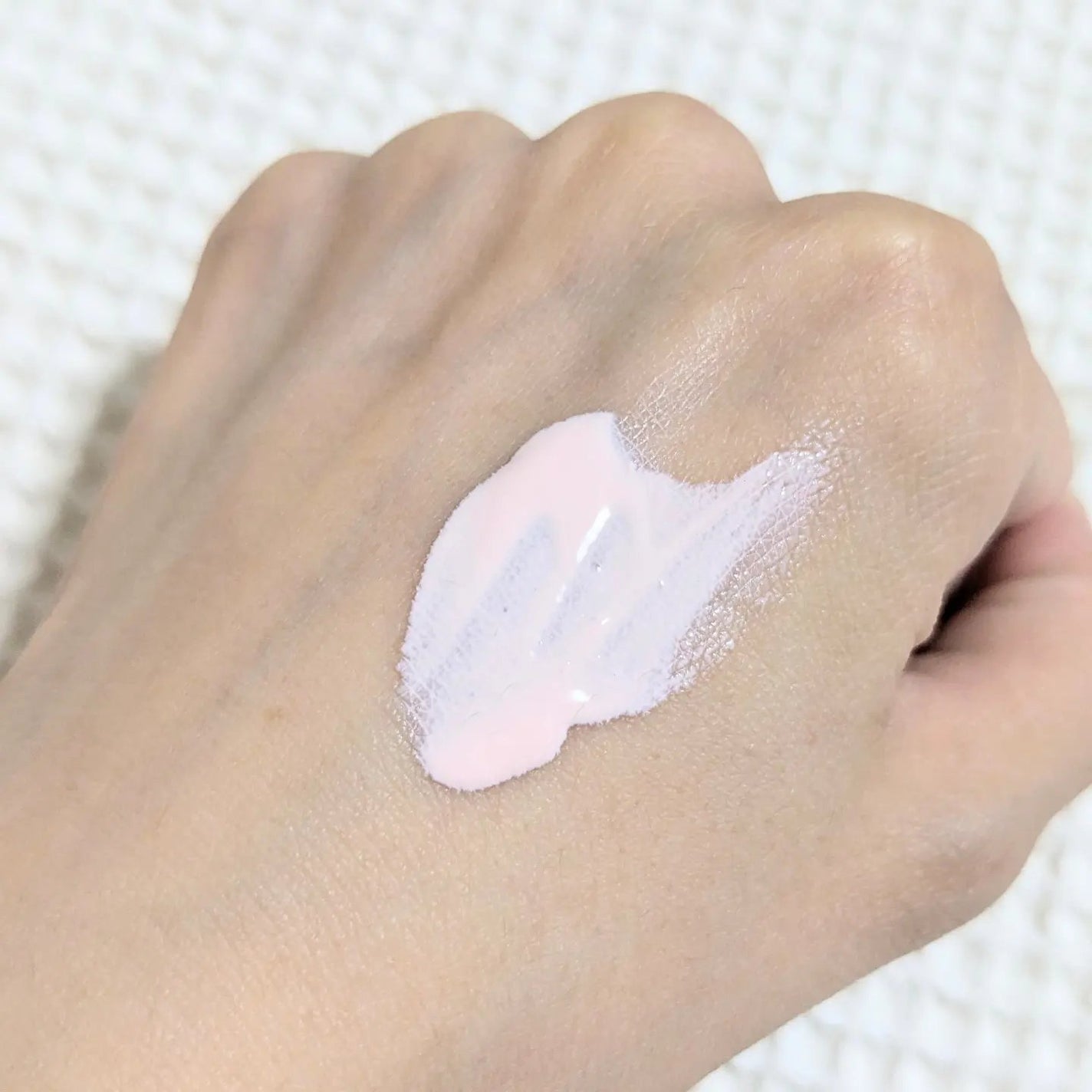 ピーチ&クリームトーンアップ サンスクリーン/CAMPUS BLOSSOM/化粧下地を使ったクチコミ(3枚目)