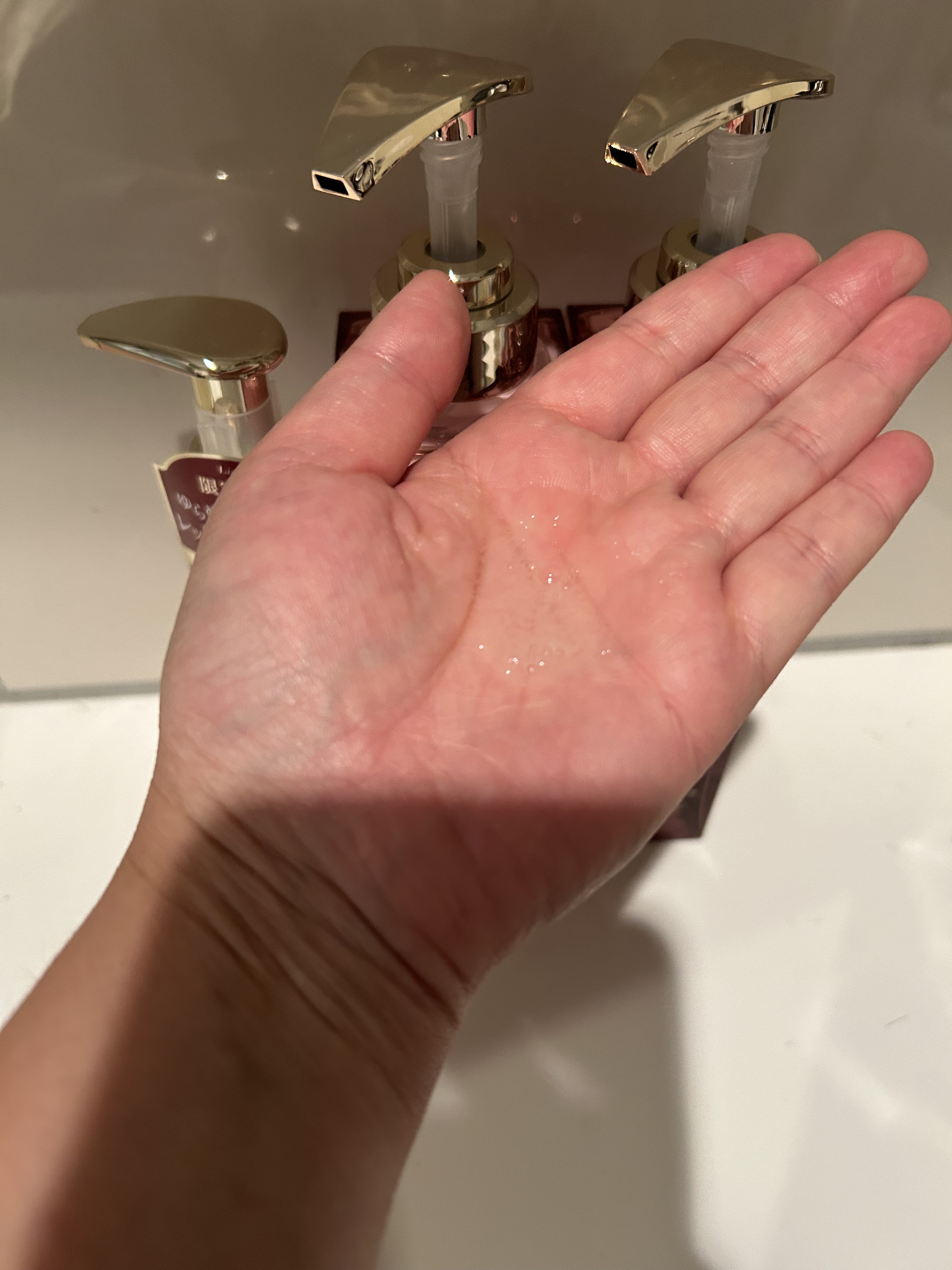 プルント　リライト美容液ヘアミルク　レッドワイン/Purunt./ヘアミルクを使ったクチコミ（3枚目）