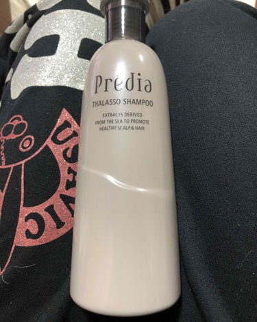 誕生日のお祝いで頂いたシャンプー✨
prediaのシャンプーは初めて使った😳

化粧水、乳液、オールインワンなど使ってるけど、シャンプーもいい香り(๑´꒳​`๑)
prediaで香りハズレなくない？？
