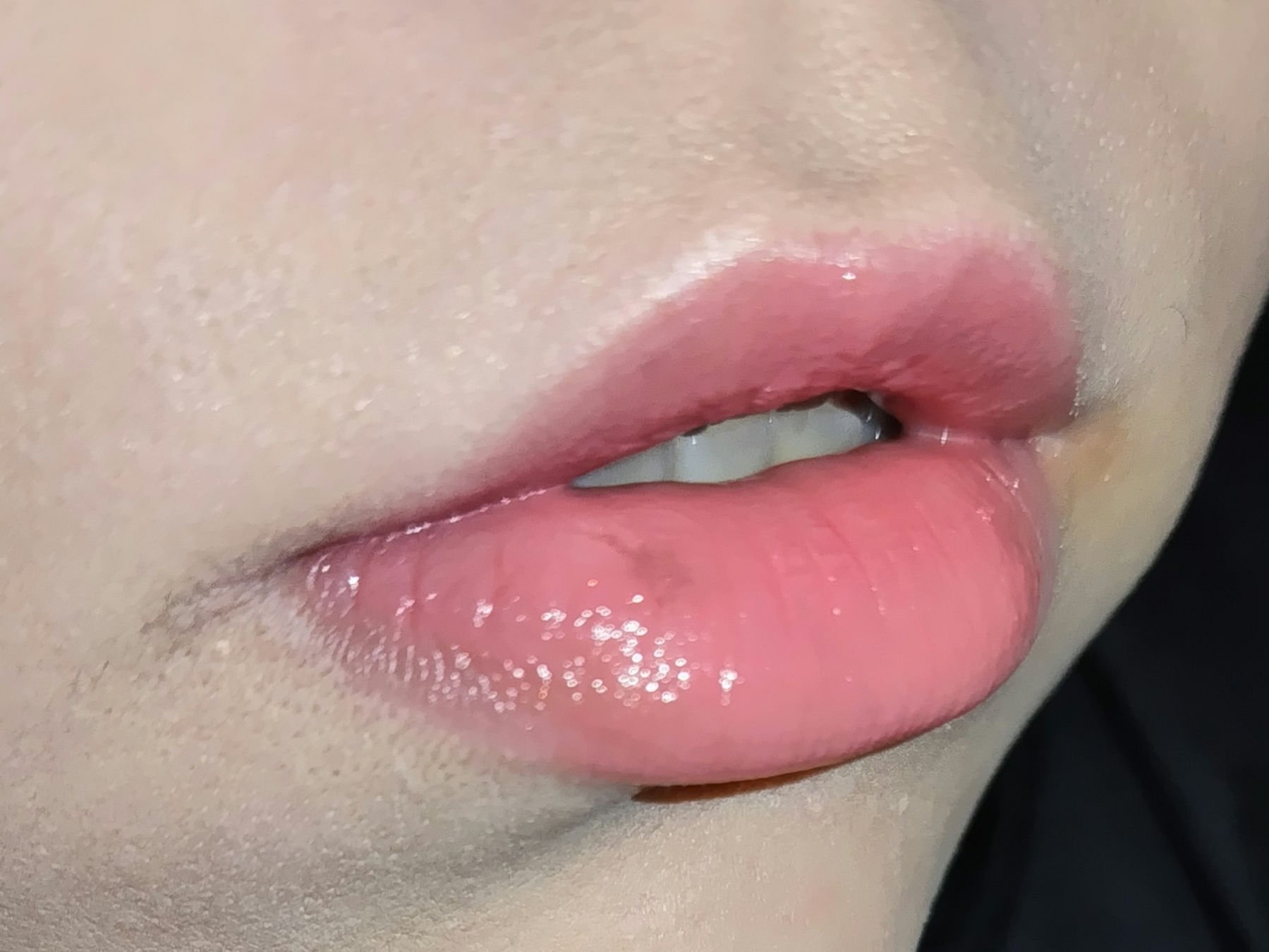 ボンディンググロウリップスティック/Laka/口紅を使ったクチコミ（3枚目）