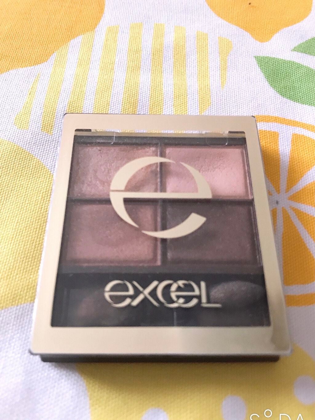 スキニーリッチシャドウ/excel/アイシャドウパレットを使ったクチコミ(4枚目)