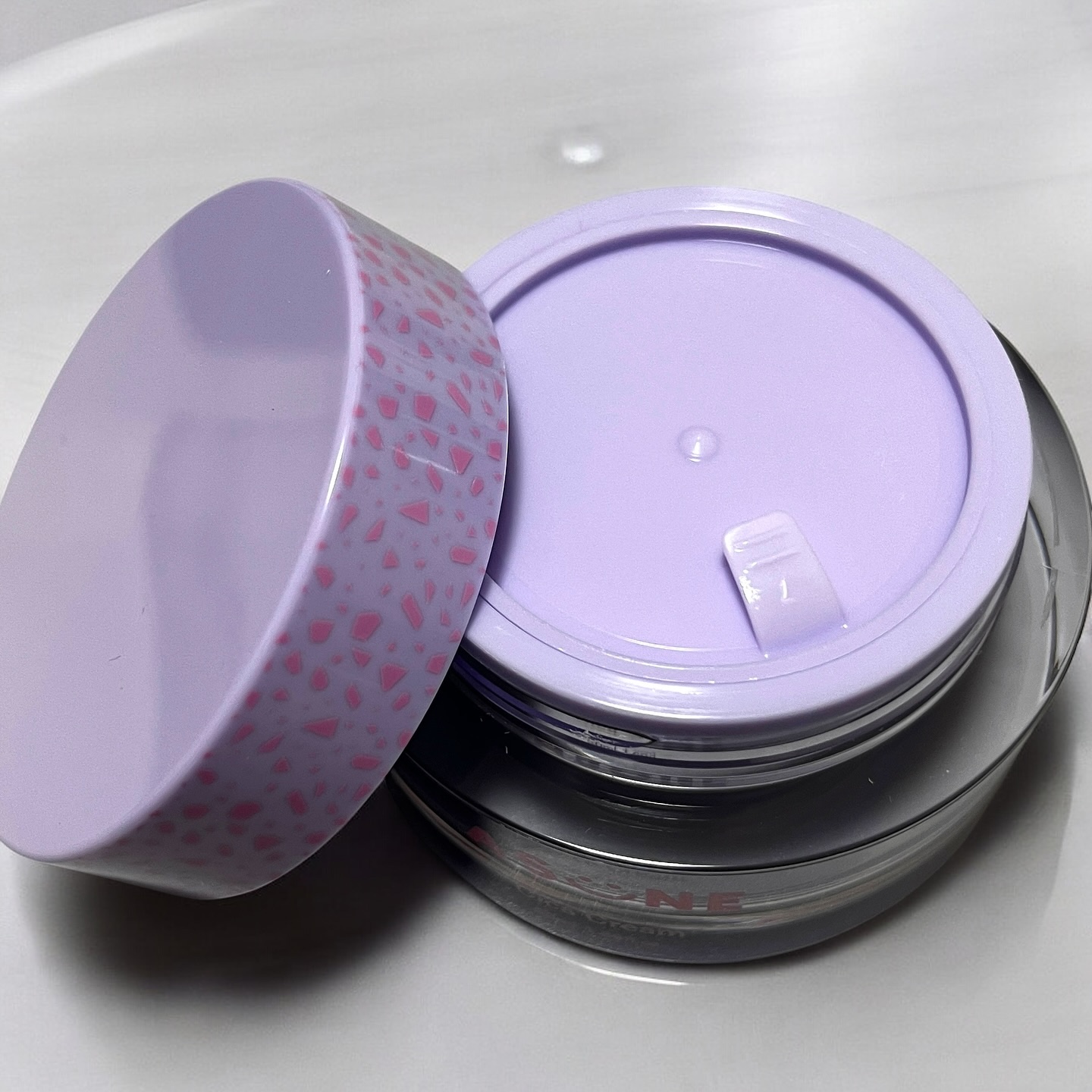 シカクリーム/ASUNE /フェイスクリームを使ったクチコミ（3枚目）