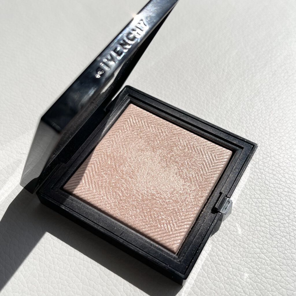 タン・クチュール・シマー・パウダー No.01 シマー・ピンク/GIVENCHY/プレストパウダーを使ったクチコミ（1枚目）