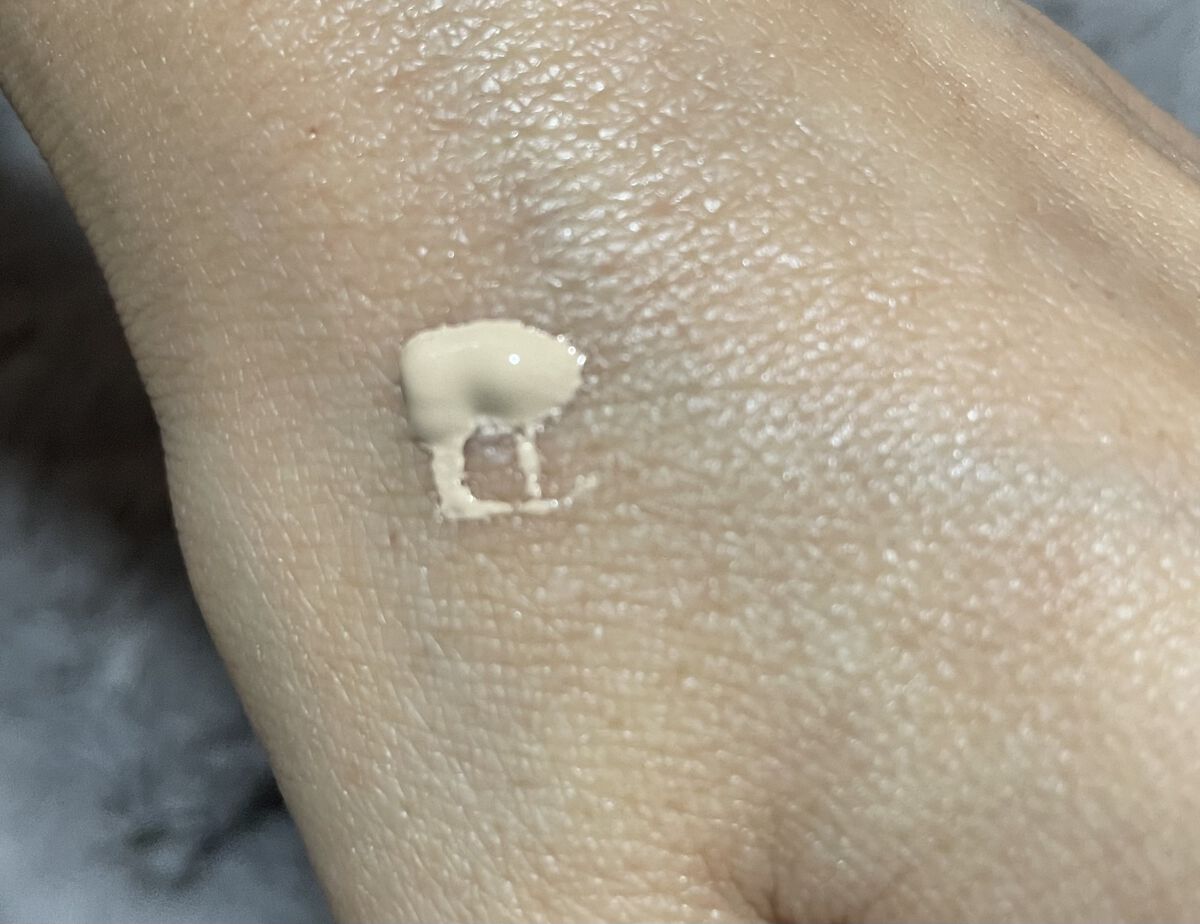 イルミネイティング セラムコレクター〈スキントーンカラー〉/JILL STUART/リキッドファンデーションを使ったクチコミ（2枚目）