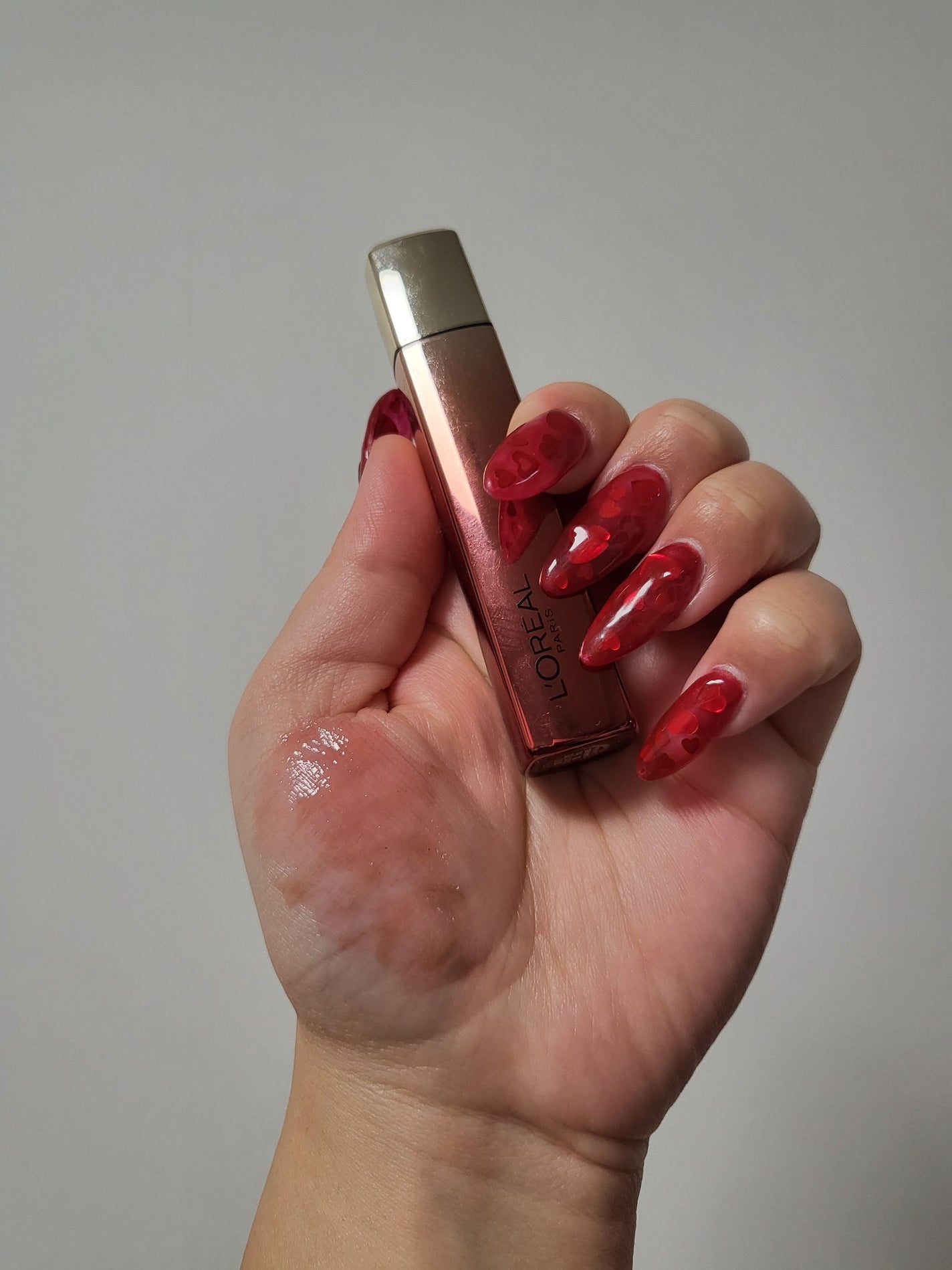 ユイルカレス/ロレアル パリ/リップグロスを使ったクチコミ(2枚目)