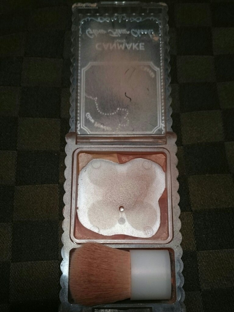 グロウフルールチークス/キャンメイク/パウダーチークを使ったクチコミ（1枚目）