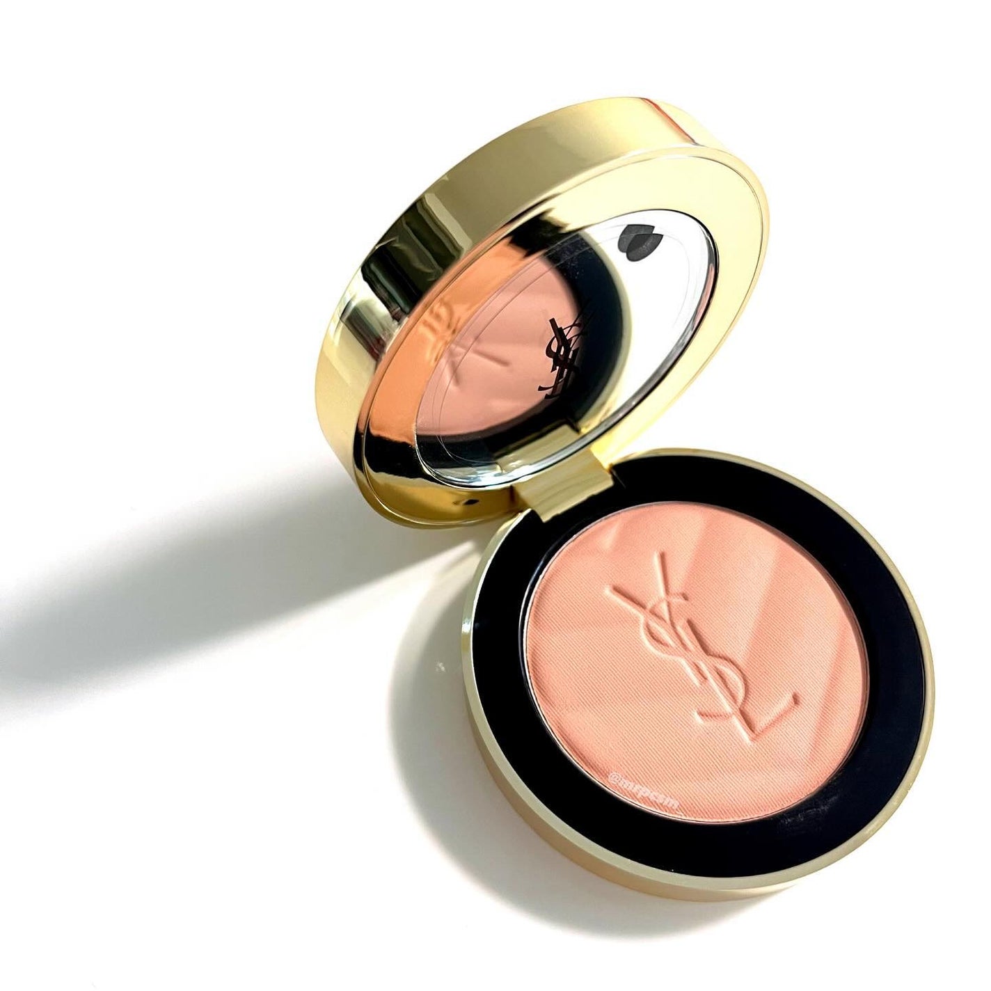 限定色レビュー】YSL メイクミーブラッシュ パウダー|YVES 限定色レビュー】YSL メイクミーブラッシュ パウダー|YVES