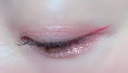 美容液ラメライナー/Borica/リキッドアイライナーを使ったクチコミ(4枚目)