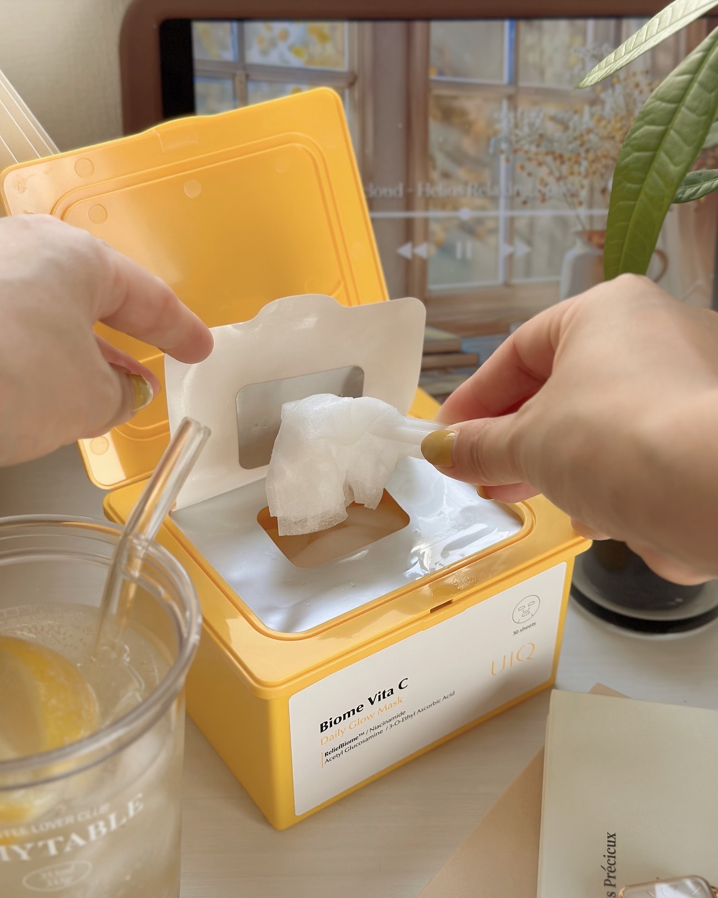 バイオームビタCグローデイリーシートマスク/UIQ/シートマスク・パックを使ったクチコミ（3枚目）