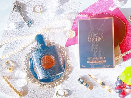 YVES SAINT LAURENT BEAUTE ブラック OP オーデパルファムのクチコミ「YSLの大人気のフレグランス💐
BLACK OPIUMをご紹介します!
---------.....」(2枚目)