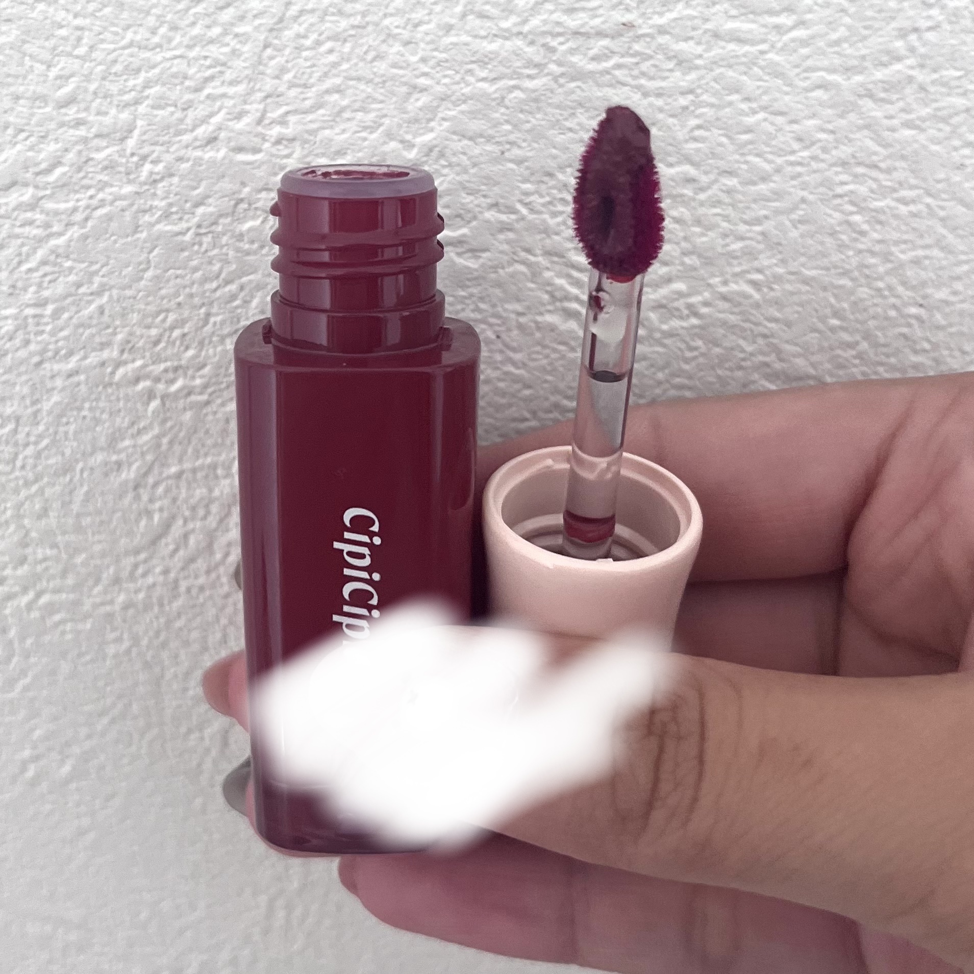 デューイフィルムティント 01 ひとくせフィグ/CipiCipi/リップティントを使ったクチコミ（2枚目）