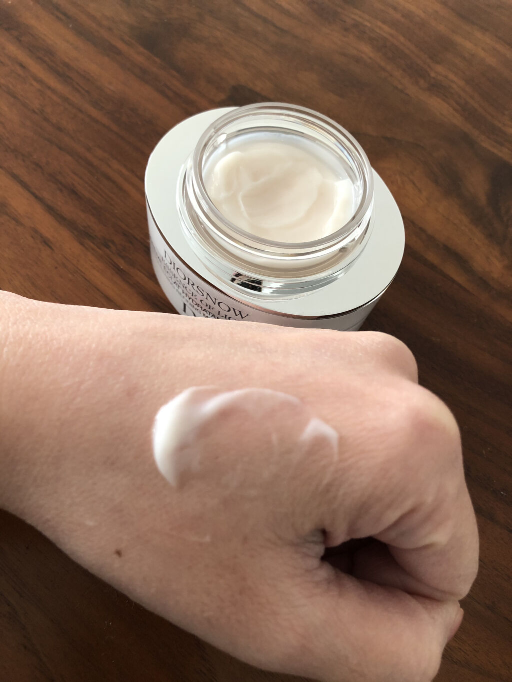 スノー ブライトニング モイスト クリーム/Dior/フェイスクリームを使ったクチコミ（2枚目）