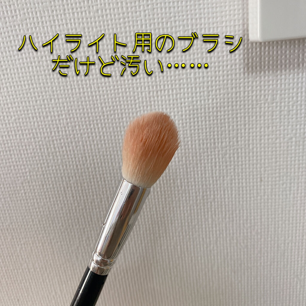 ブラシクリーナースタンド/セリア/その他化粧小物を使ったクチコミ（2枚目）