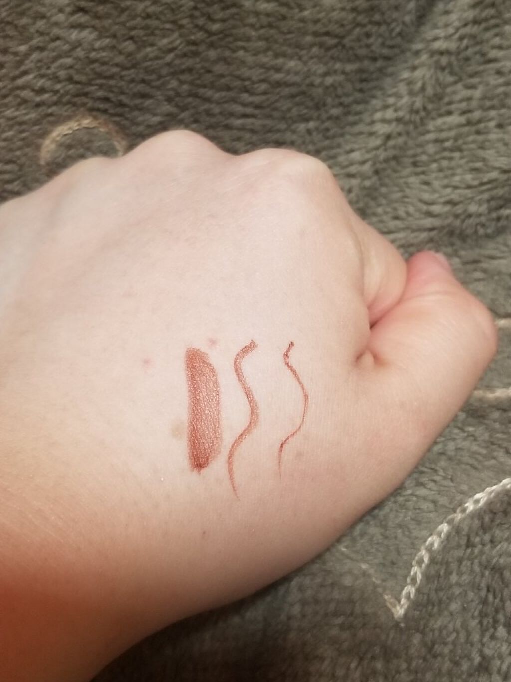 「密着アイライナー」ショート筆リキッド/デジャヴュ/リキッドアイライナーを使ったクチコミ（3枚目）