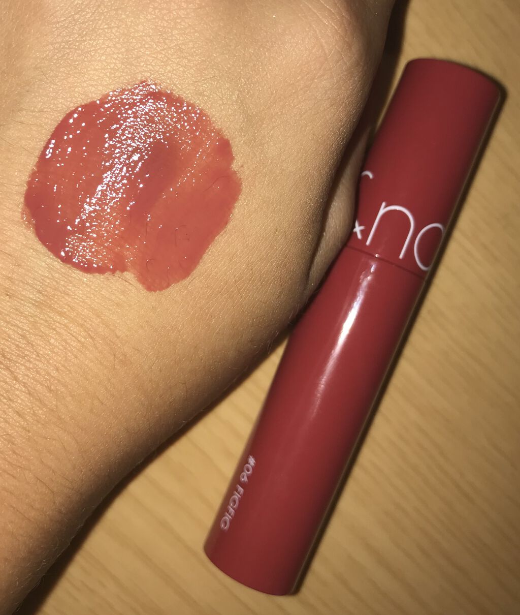 ジューシーラスティングティント/rom&nd/リップティントを使ったクチコミ（2枚目）